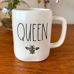 Rae Dunn Artisan Collection “Queen Bee” Mug